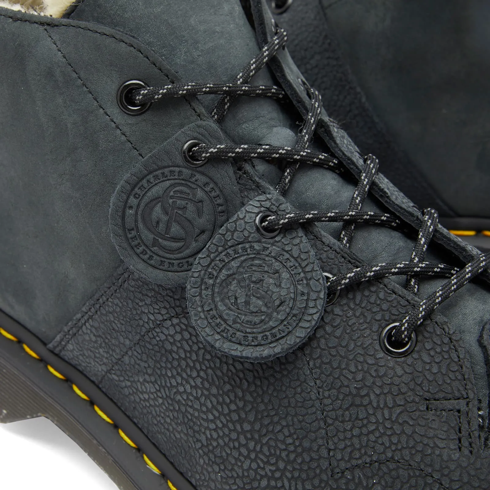 Boots Dr. Martens Church Monkey Black Nubuck