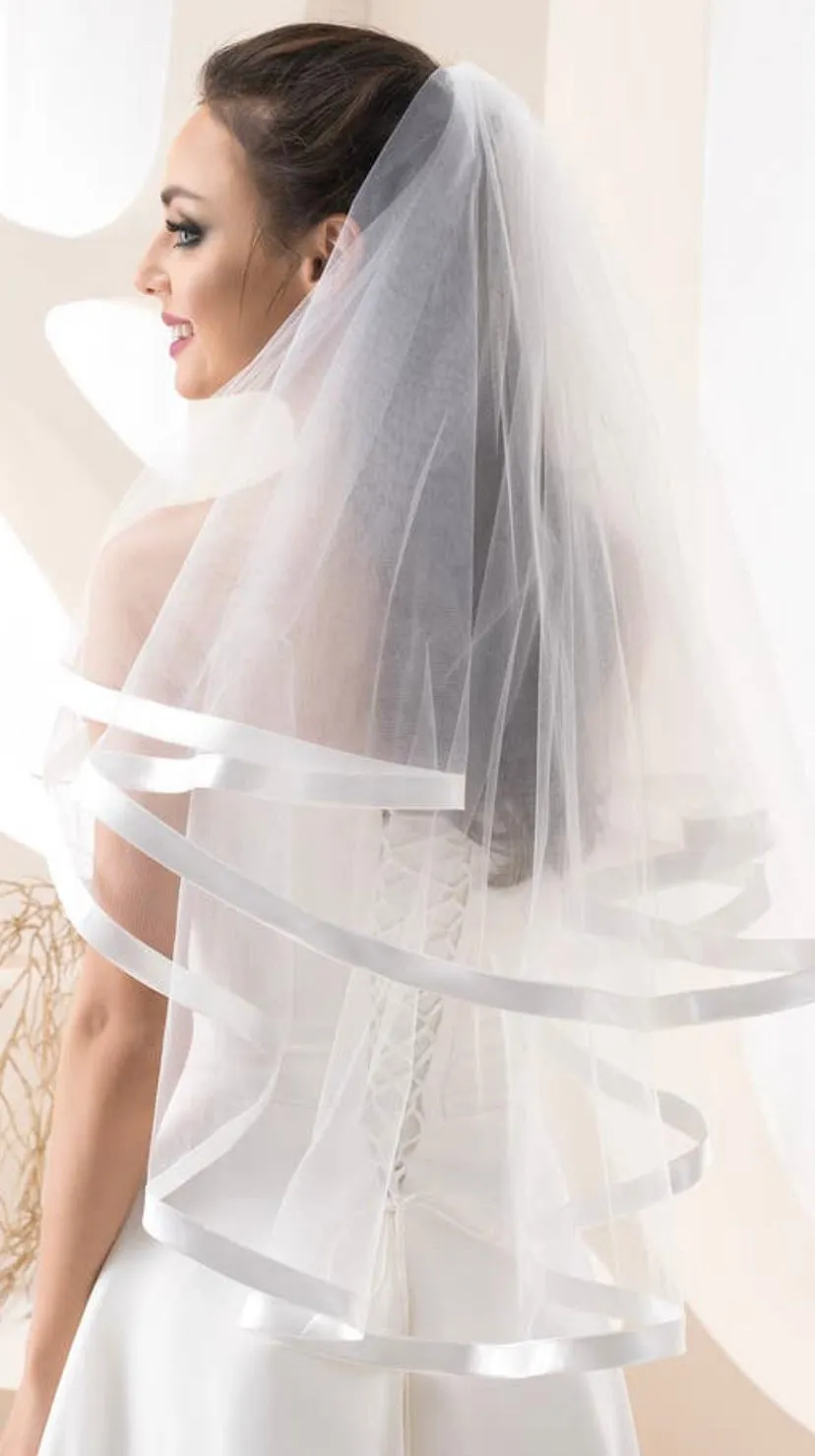 Brianna - Light Ivory Two Tier Satin Edged Wedding Veil Minimalist Elegant Veil